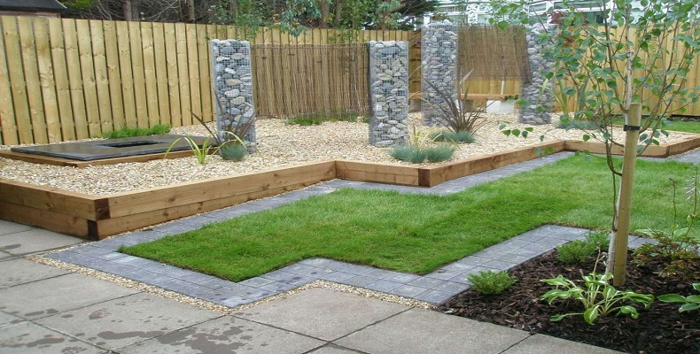 Fourth Inexpensive Landscaping Idea Modern Fencing