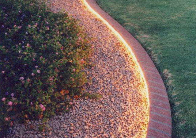 Rope Lightning Edge ideas - Landscaping Edging Ideas