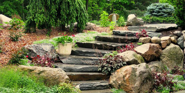 Steps in the Backyard - Landscaping Ideas with Rocks