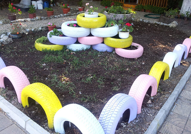 Tyre Edging Ideas - Landscaping Edging Ideas