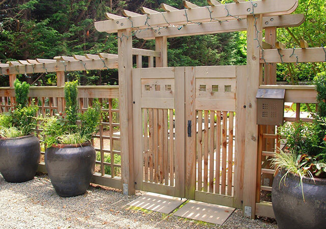 Fencing-with-a-door - Garden Fence Ideas