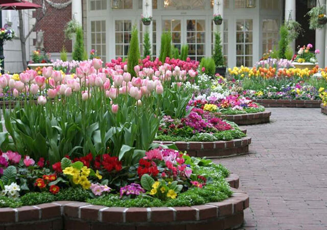 Lifted-Block-Edging-Flower-Beds - Flower Bed Ideas